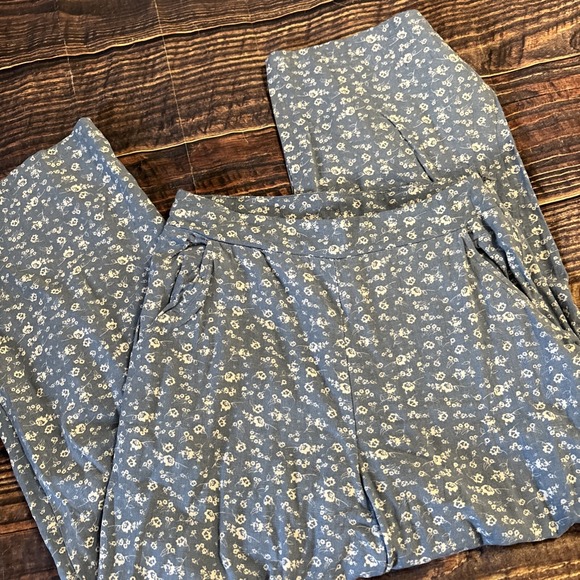 Le Lis Pants - Le Lis Women's Blue Floral Side Zip Crop Wide Leg Pants Small Linen Blend  Lined